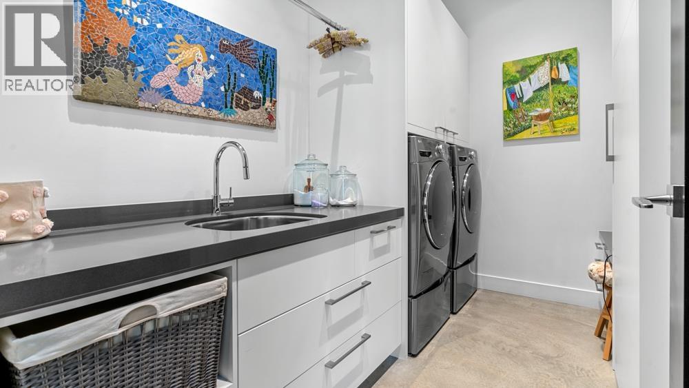2650 ROSEBERY AVENUE, West Vancouver