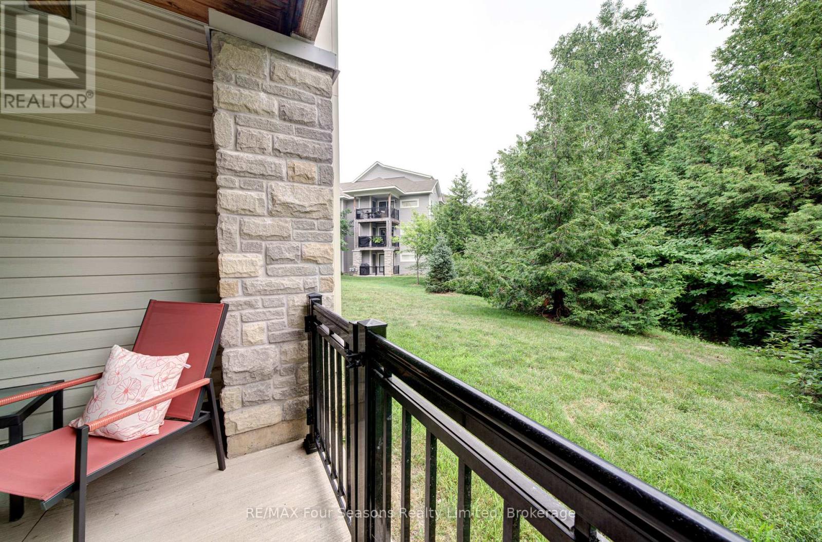 #105 6 BRANDY LANE DRIVE - 33