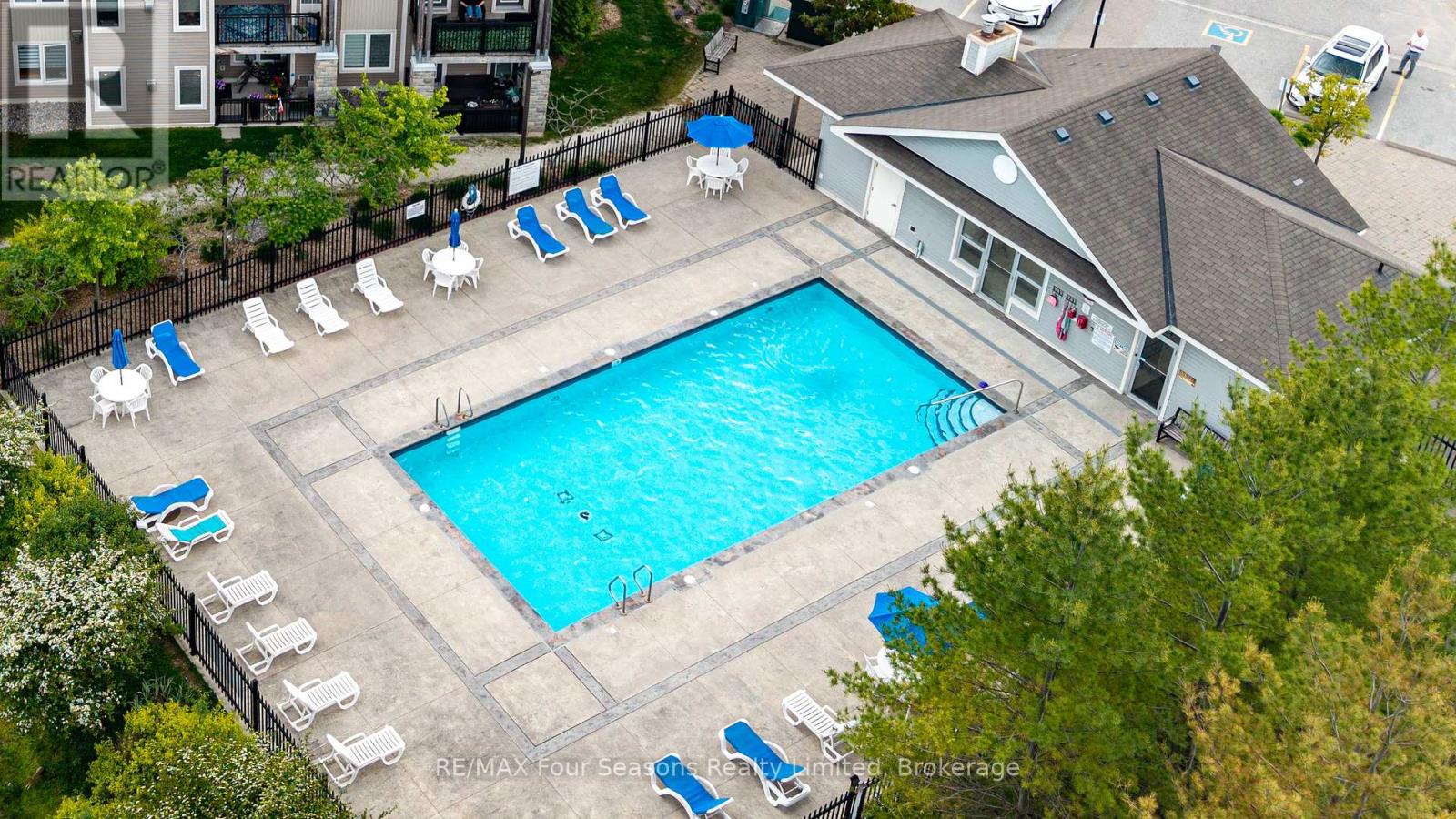 #105 6 BRANDY LANE DRIVE - 34