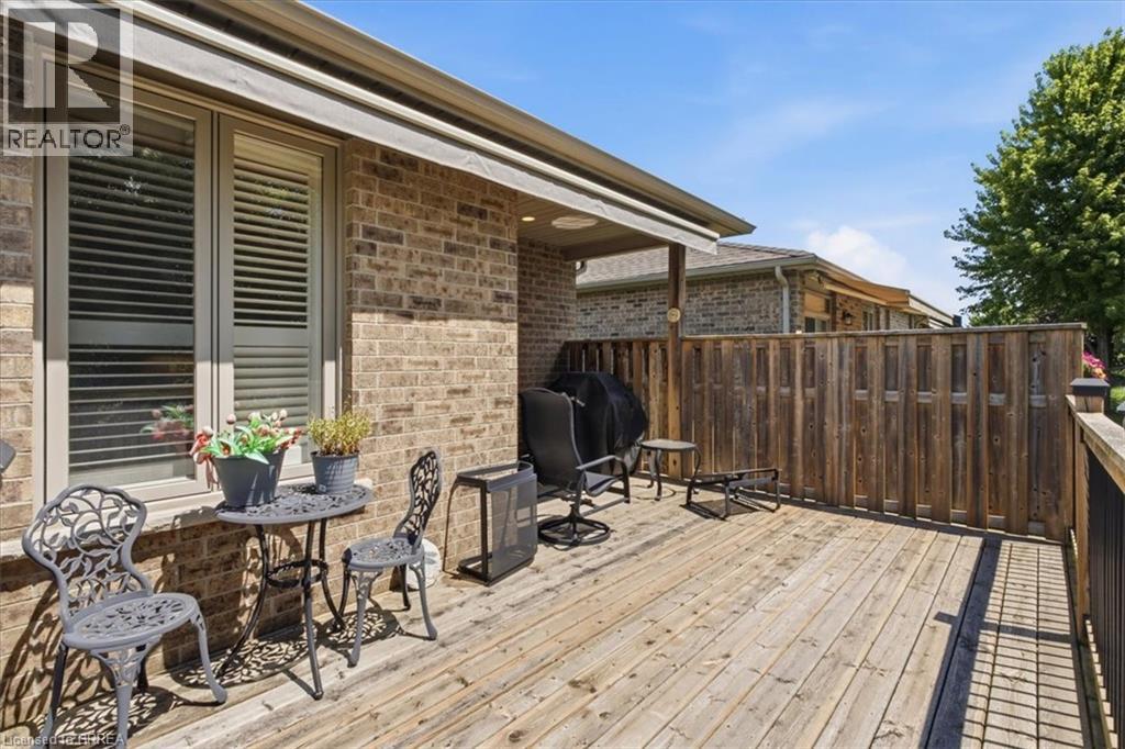 #4 30 CEDAR Street - 39