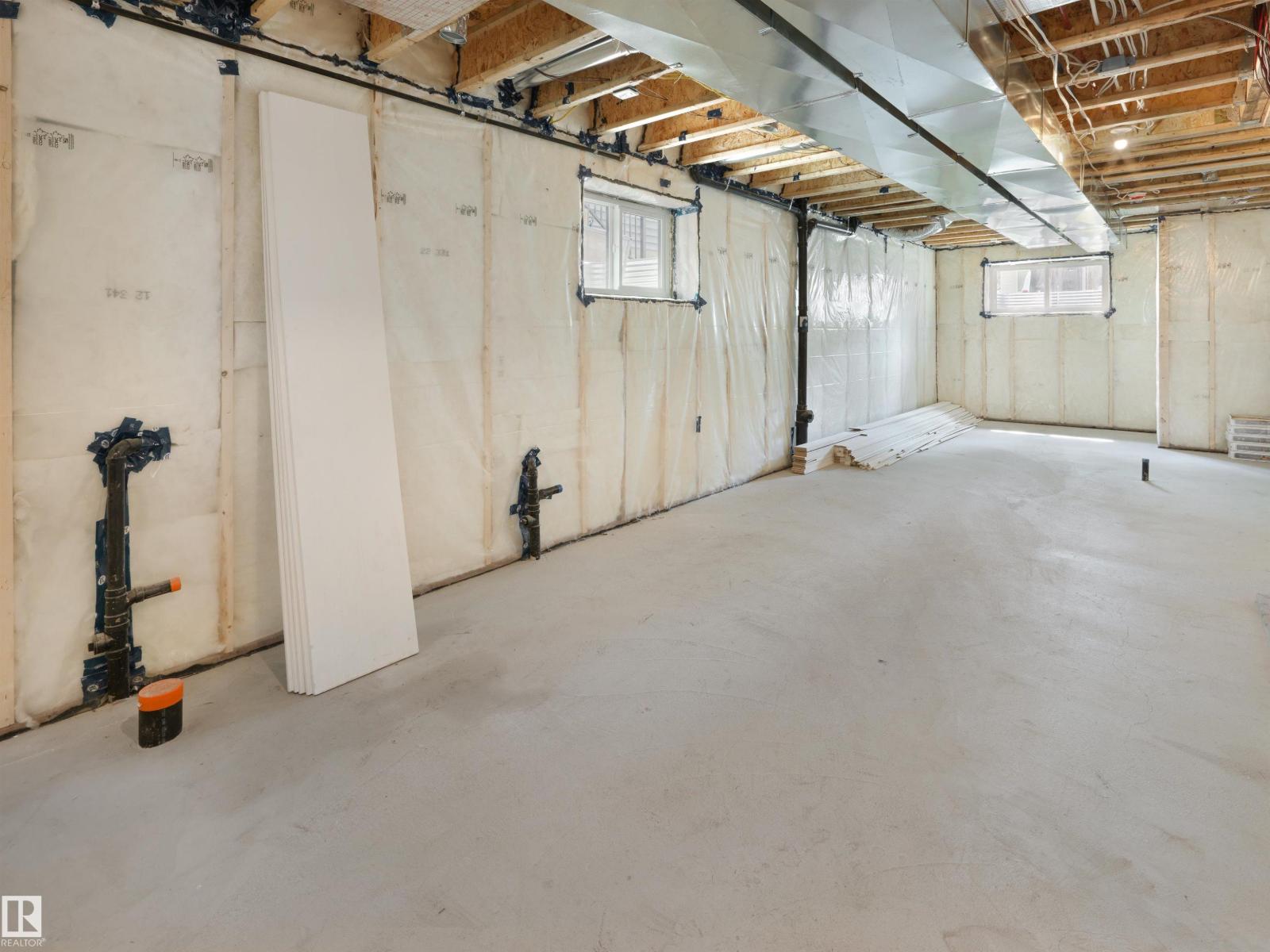 8136 77 AV NW - 31