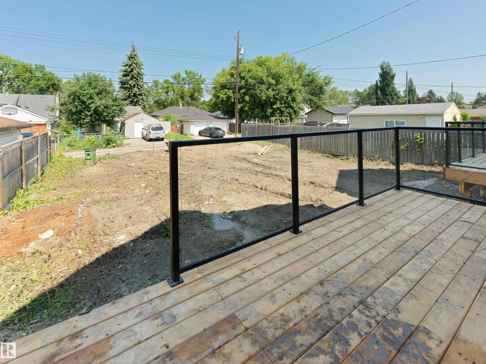 8136 77 AV NW - 4