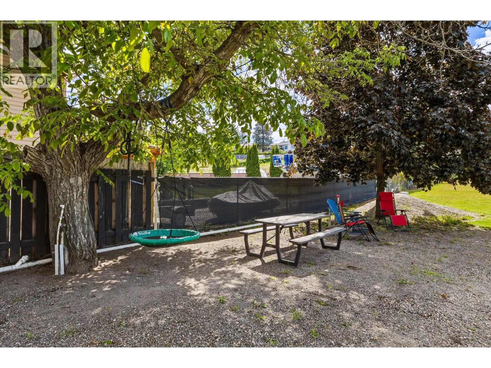 11592 Okanagan Centre Road E - 37