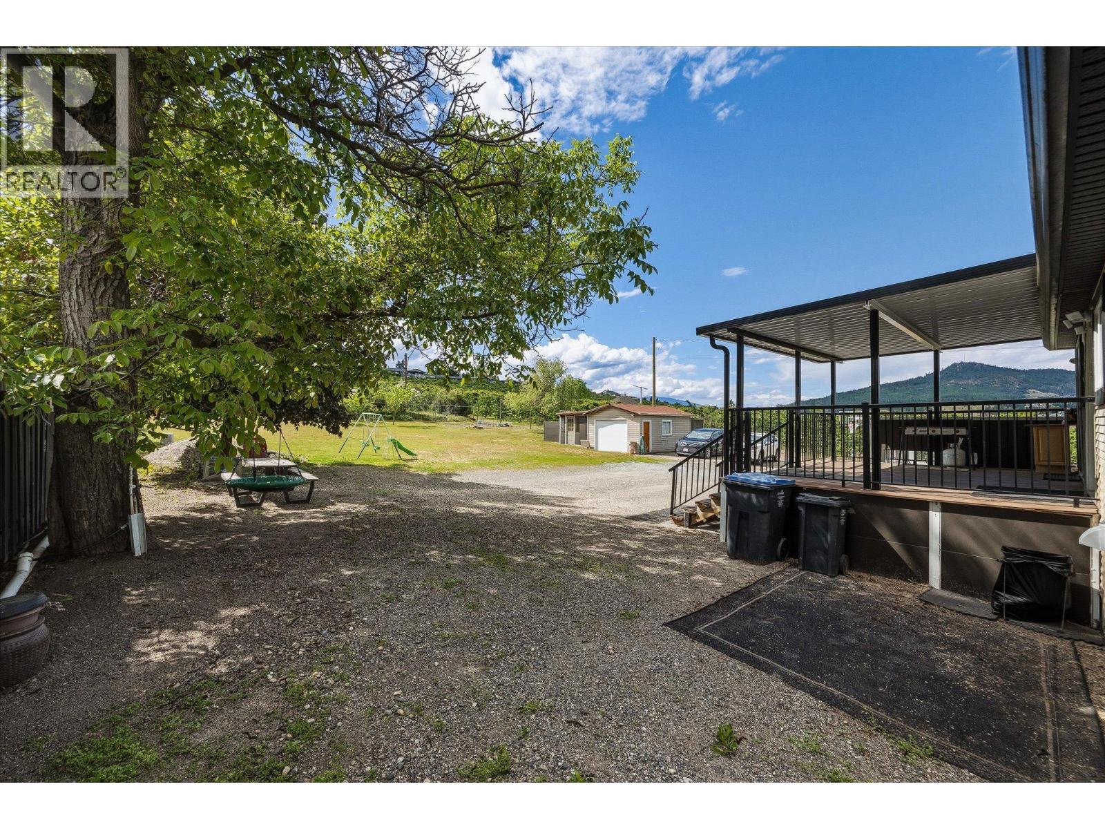 11592 Okanagan Centre Road E - 38