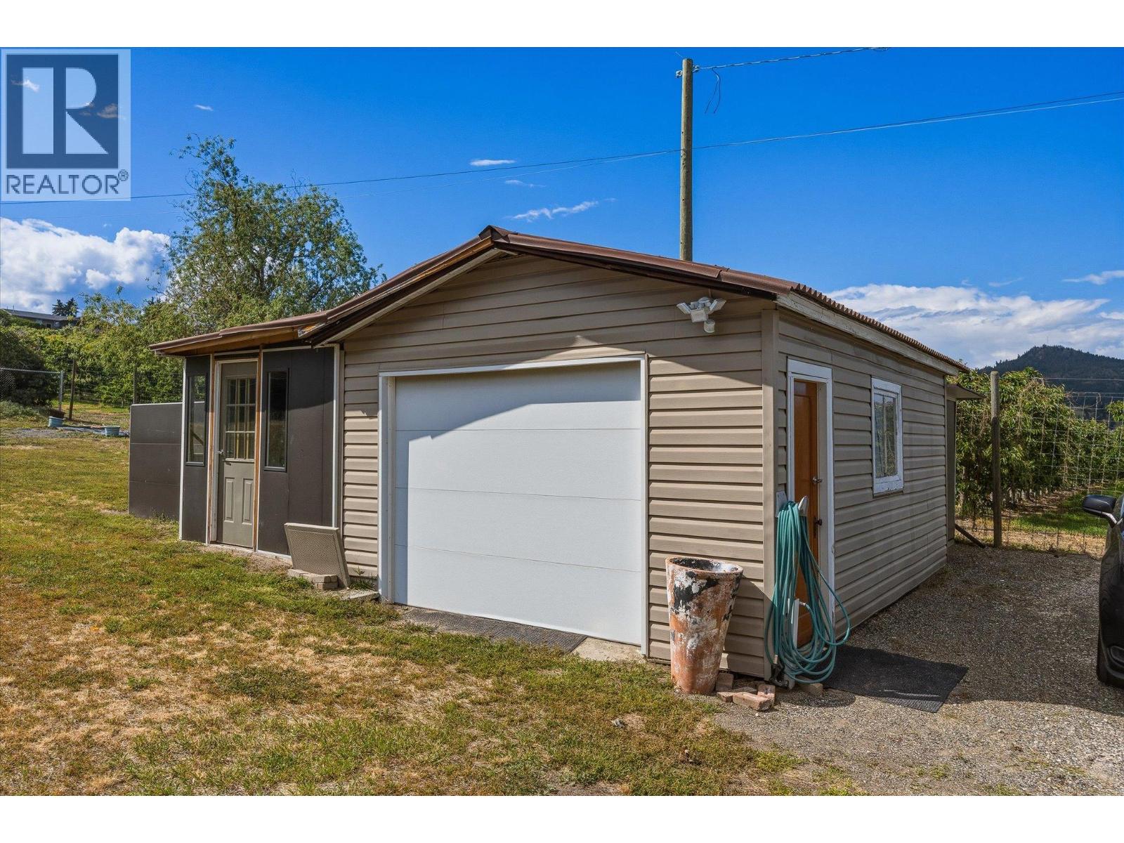 11592 Okanagan Centre Road E - 41