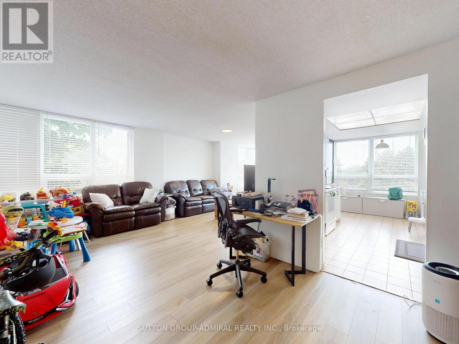 #312 7601 BATHURST STREET - 14