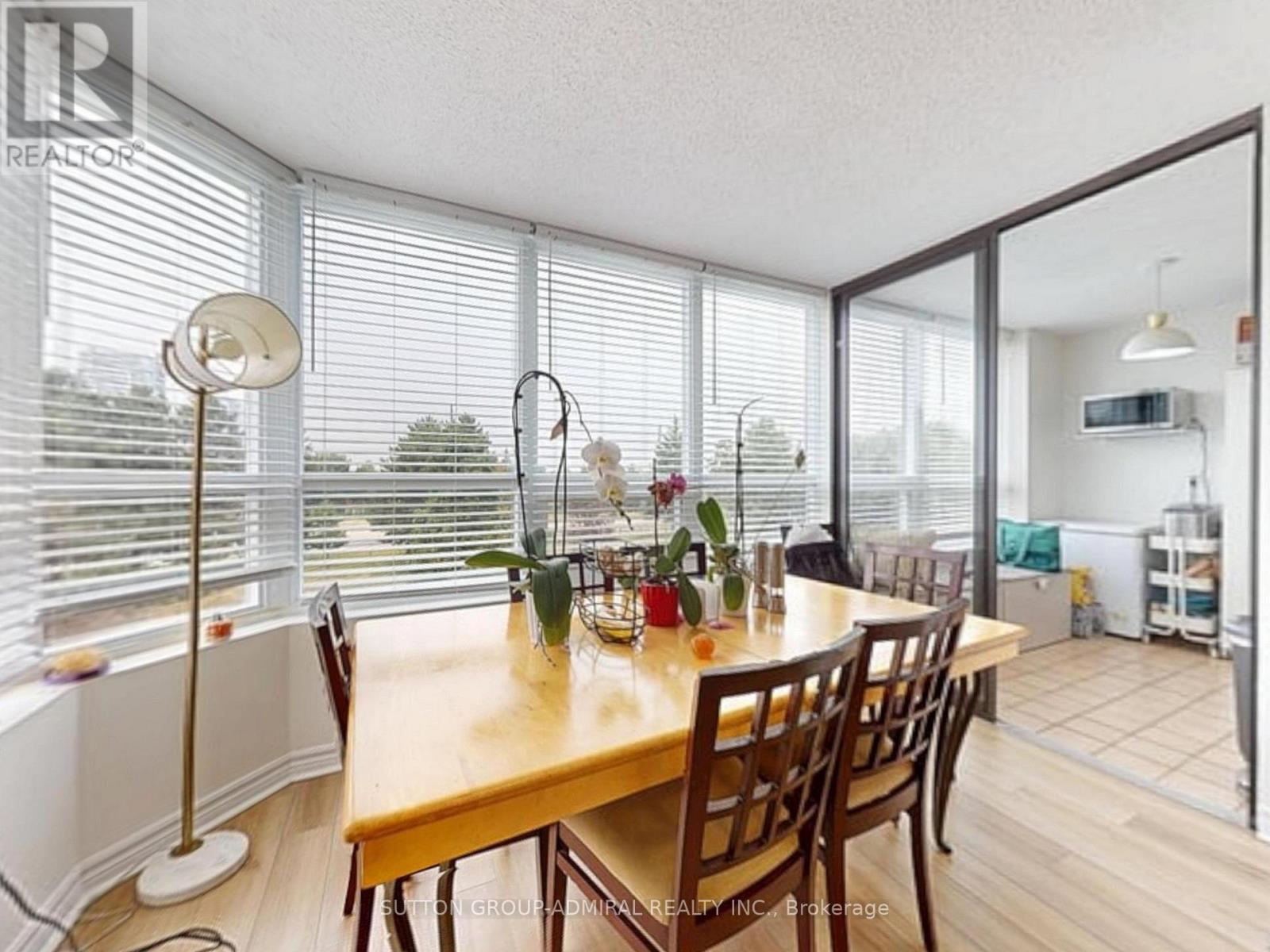 #312 7601 BATHURST STREET - 17