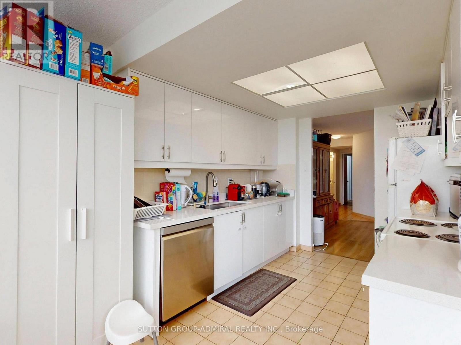 #312 7601 BATHURST STREET - 20