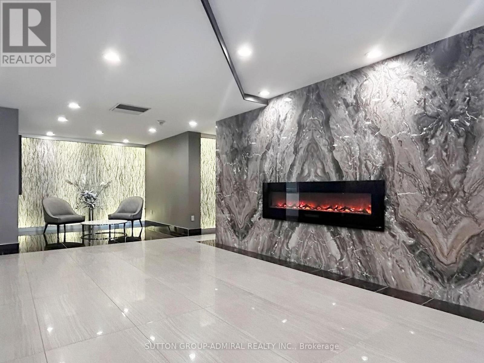 #312 7601 BATHURST STREET - 5
