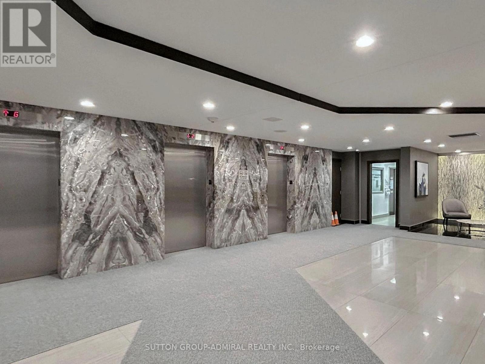 #312 7601 BATHURST STREET - 9