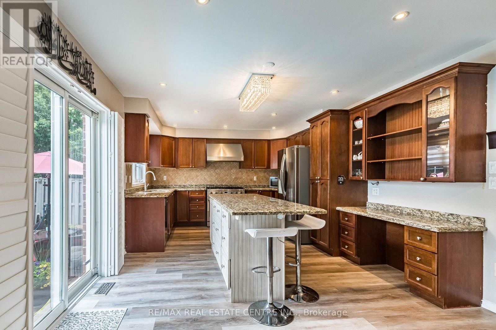1244 FIELD DRIVE - 11