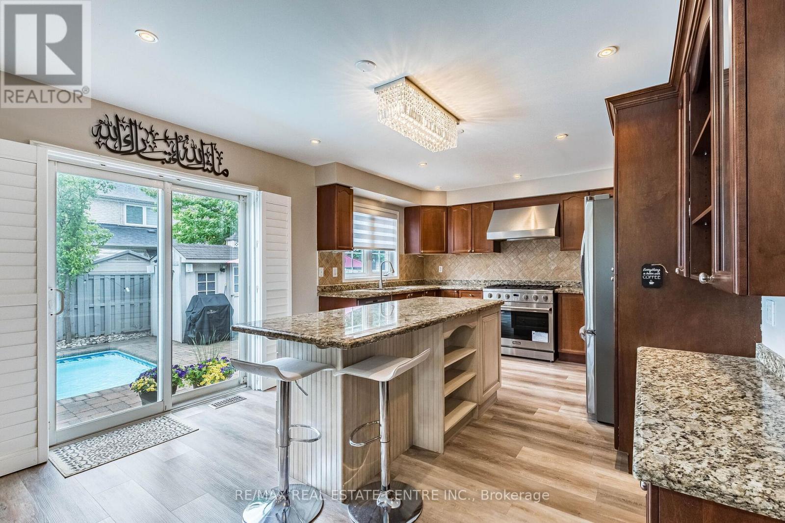 1244 FIELD DRIVE - 12