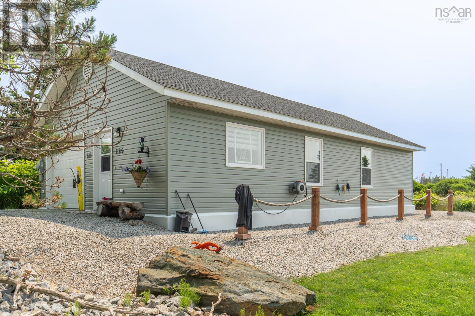 223-225 Forest Street - 33