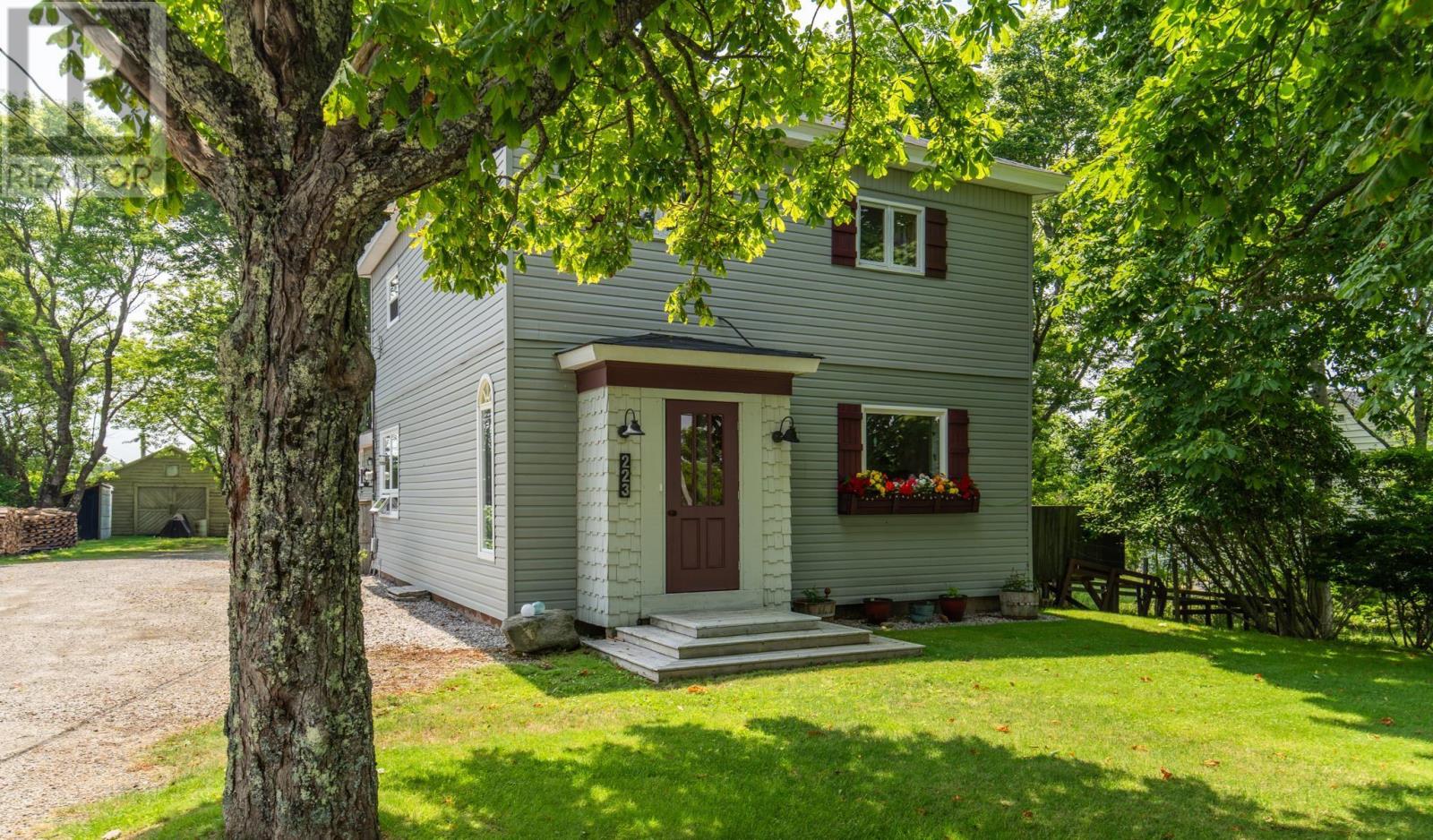 223-225 Forest Street - 48