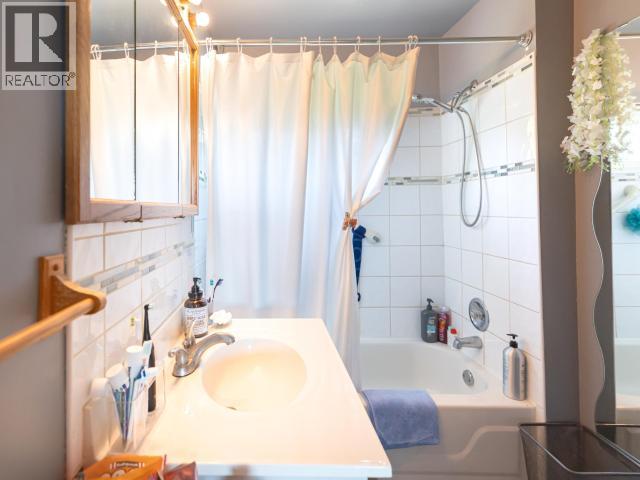 3918 GORDON AVE - 17