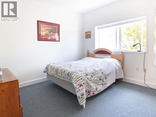 3918 GORDON AVE - 21