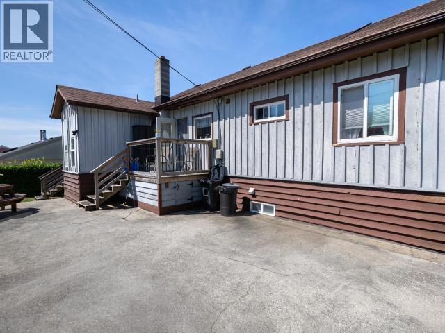 3918 GORDON AVE - 32