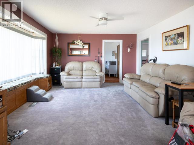 3918 GORDON AVE - 8