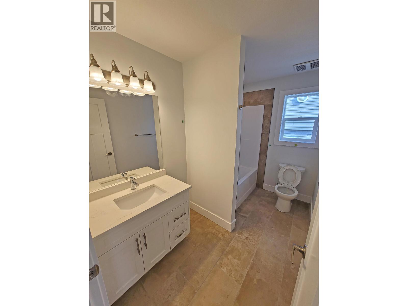 8420 88 AVENUE - 4