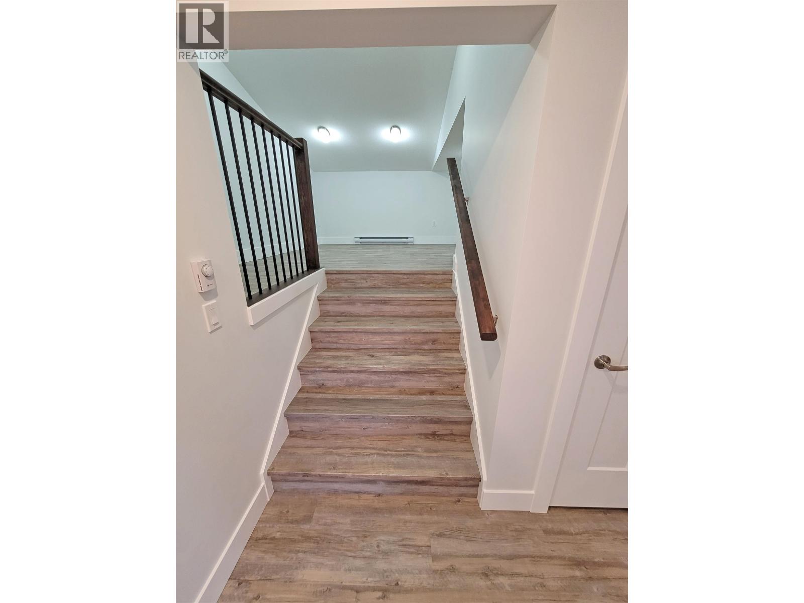 8420 88 AVENUE - 10