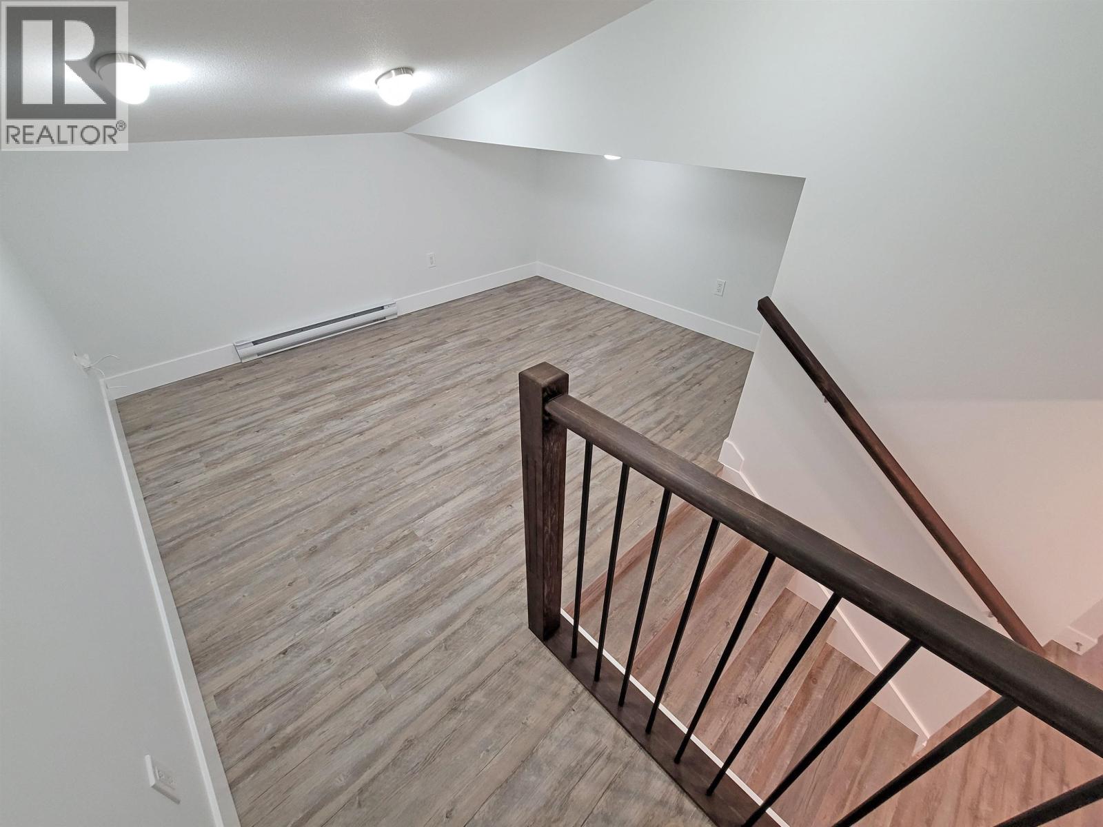 8420 88 AVENUE - 12