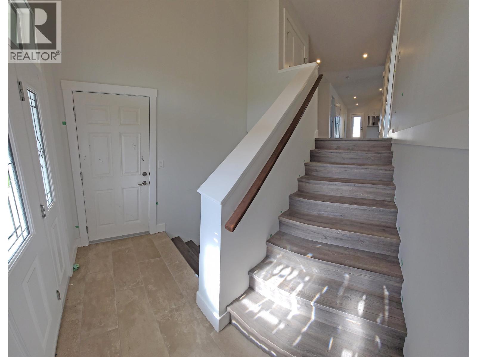 8420 88 AVENUE, Fort St. John — photo 2
