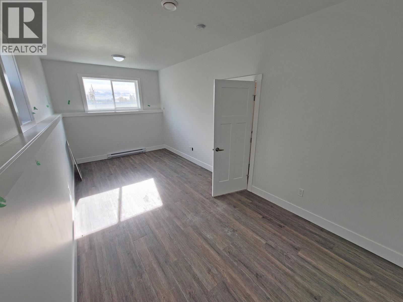 8420 88 AVENUE - 22