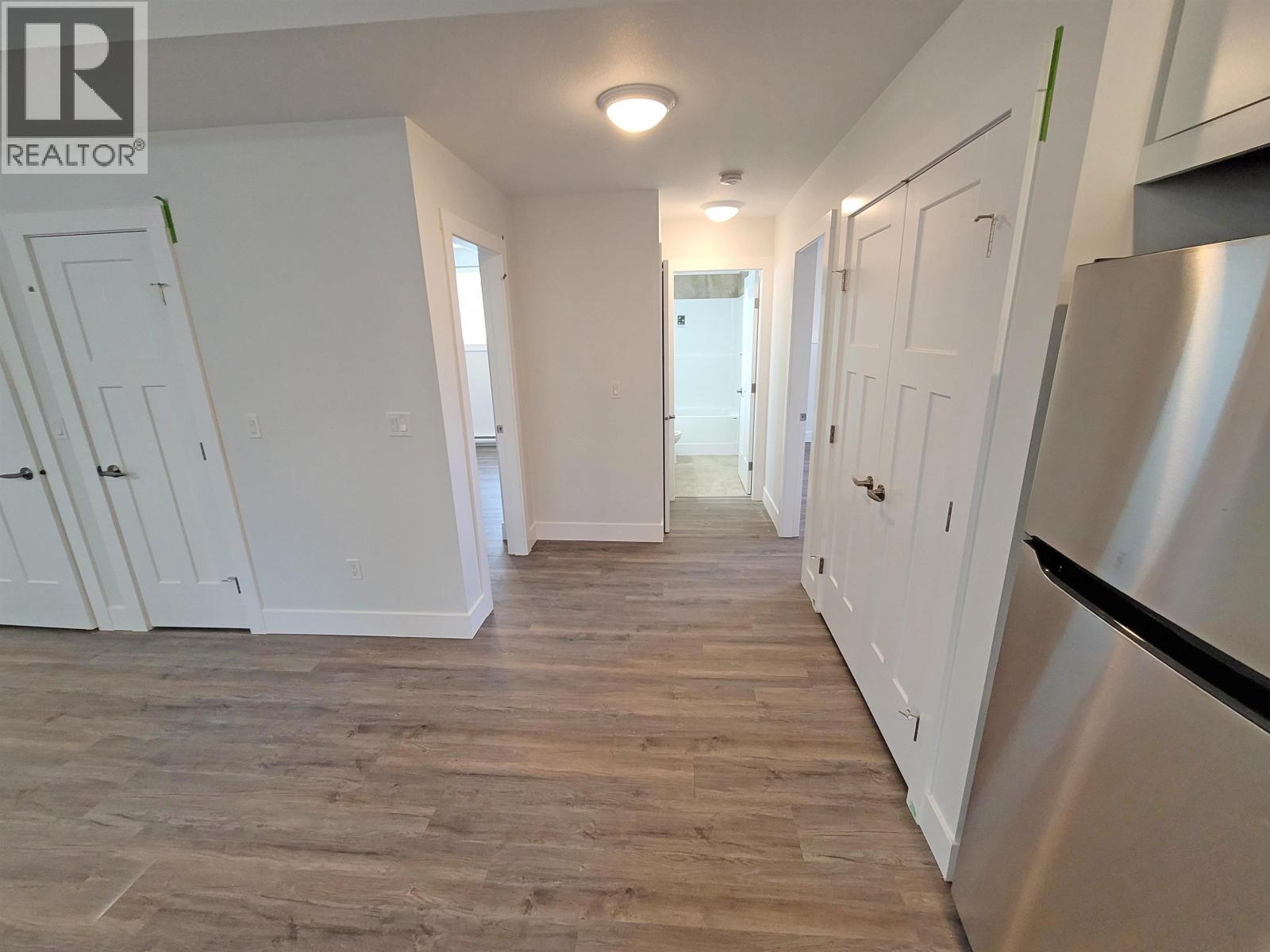 8420 88 AVENUE - 30