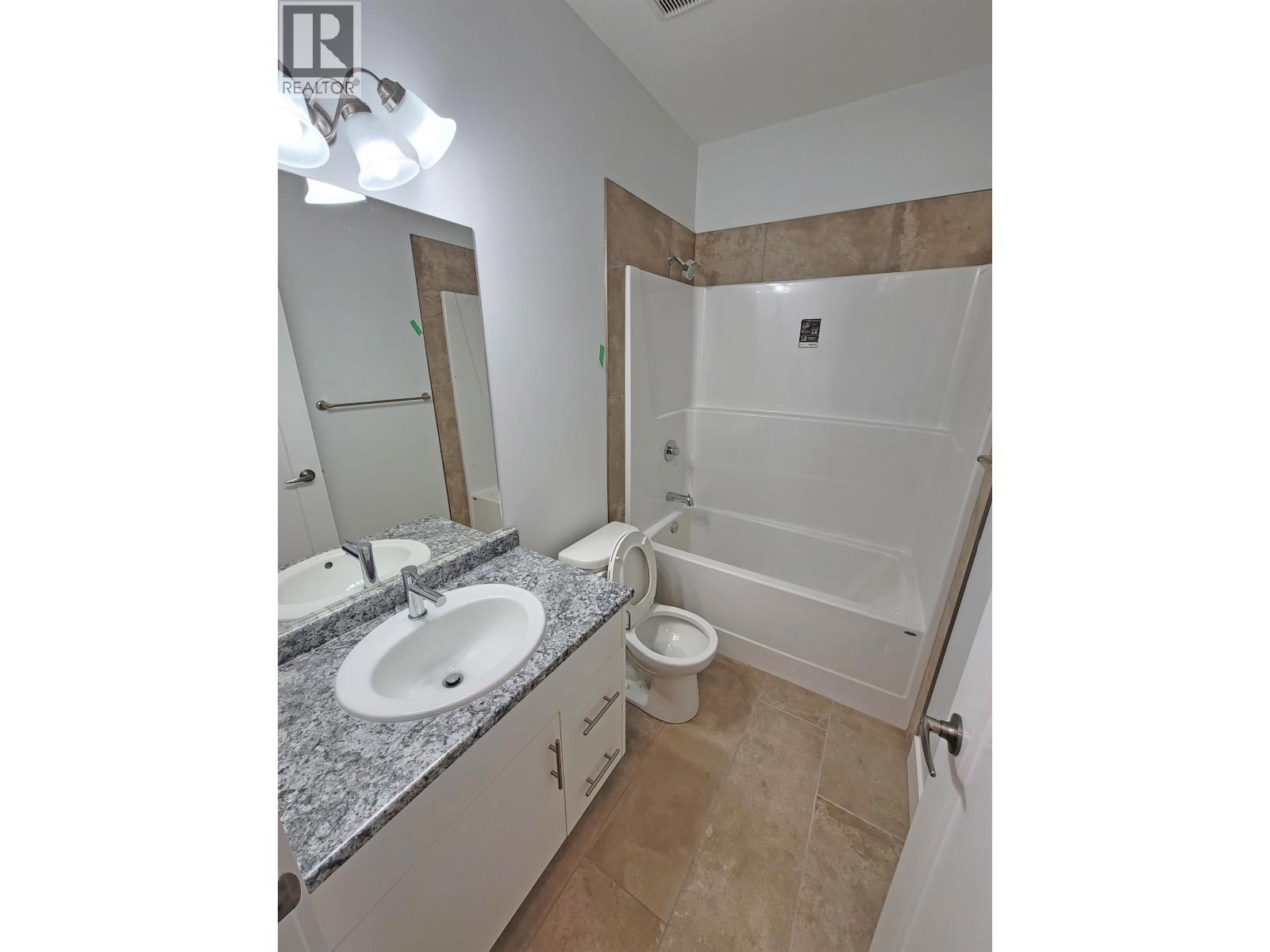 8420 88 AVENUE - 33