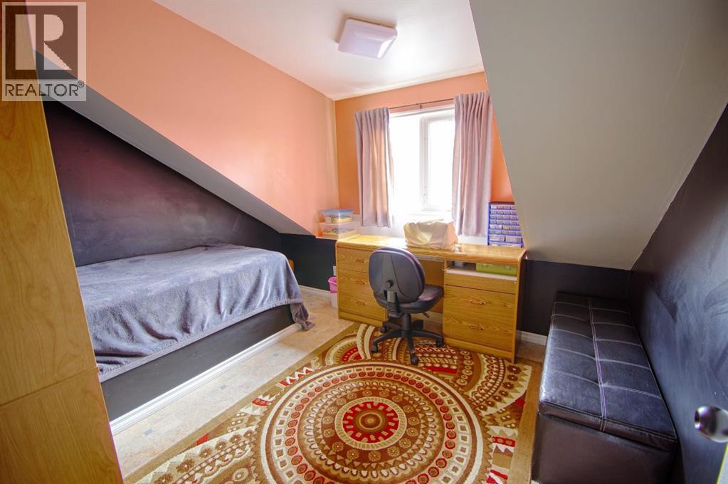5109 44 ave - 15