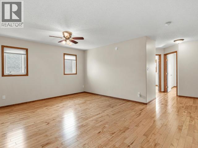 129 SYBIL CIRCLE - 15