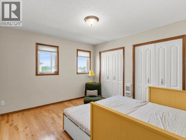 129 SYBIL CIRCLE - 22