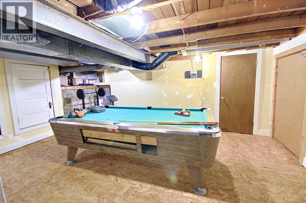 5109 44 ave - 34