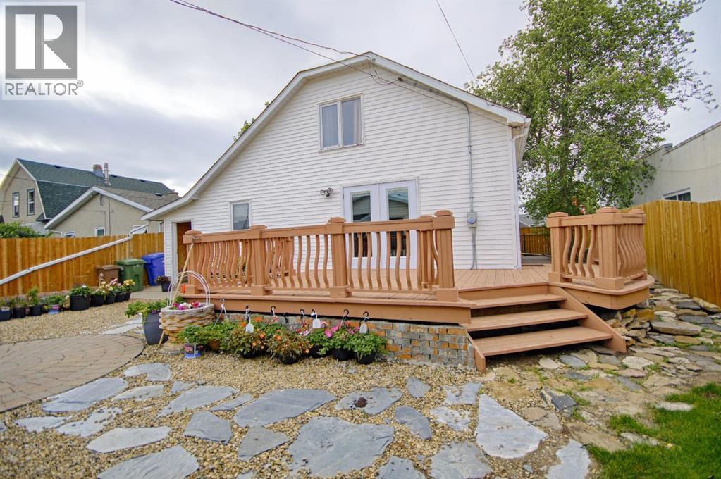 5109 44 ave - 41