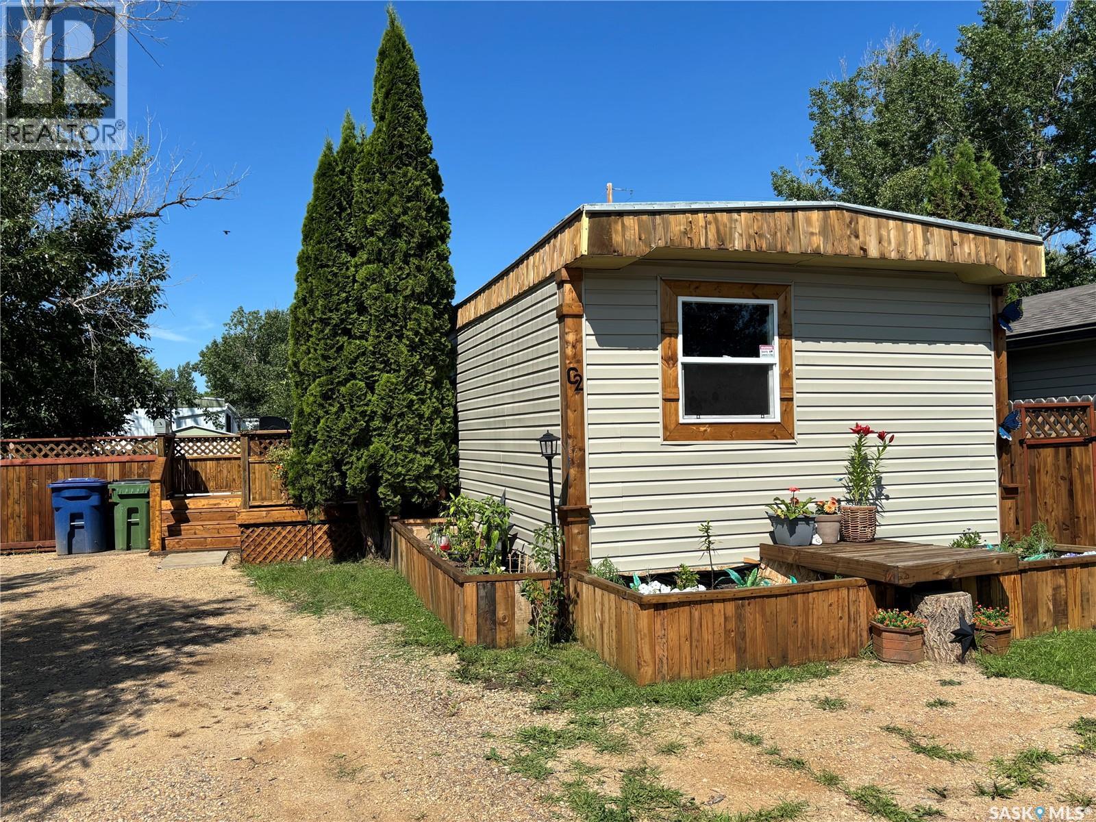 C2 1455 9th AVENUE NE - 1