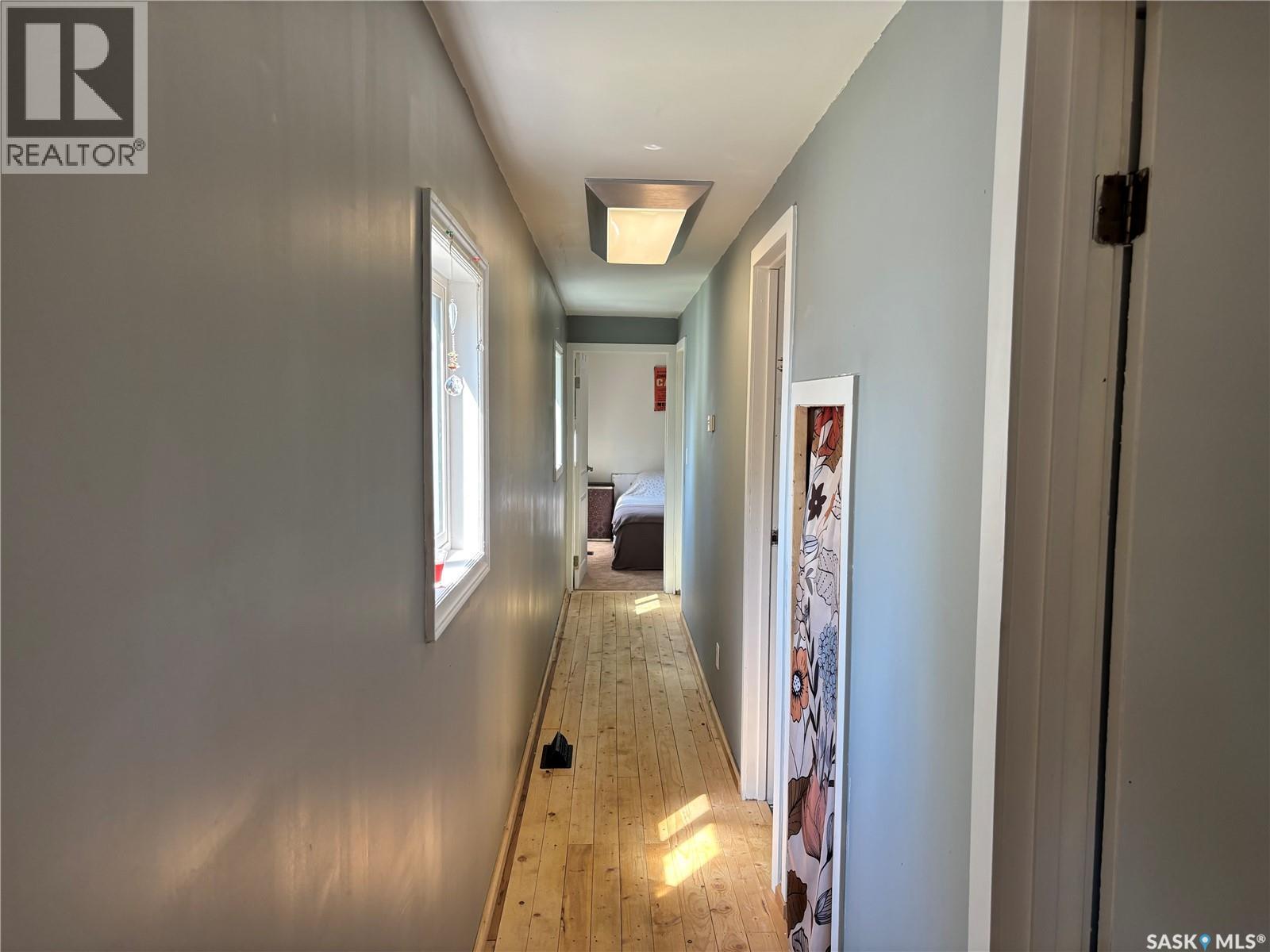 C2 1455 9th AVENUE NE - 13