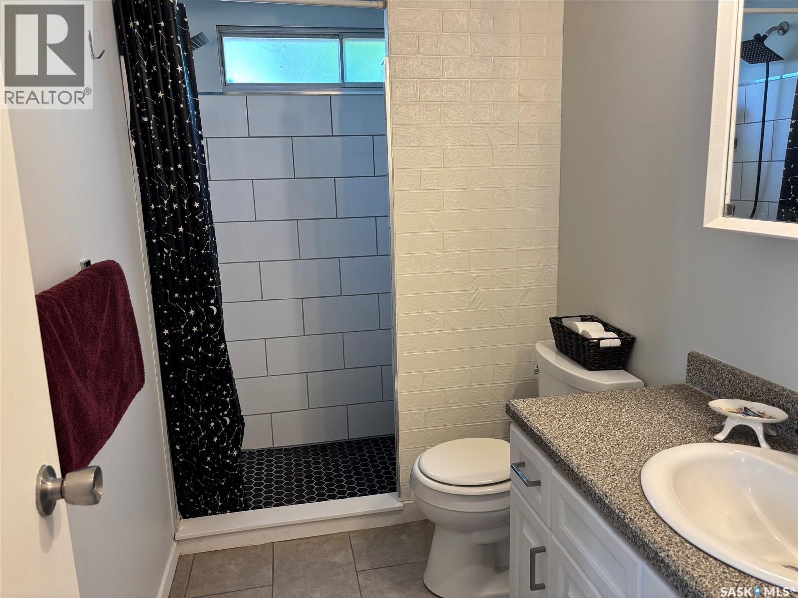 C2 1455 9th AVENUE NE - 15