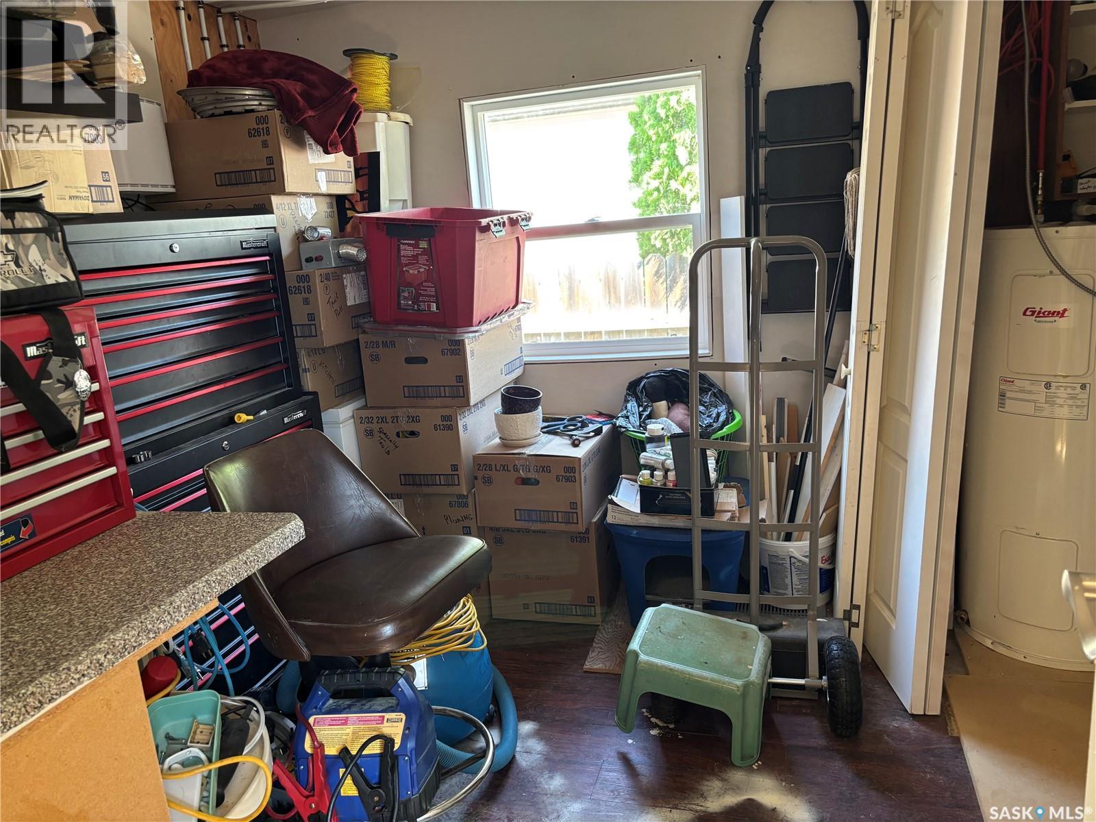C2 1455 9th AVENUE NE - 26