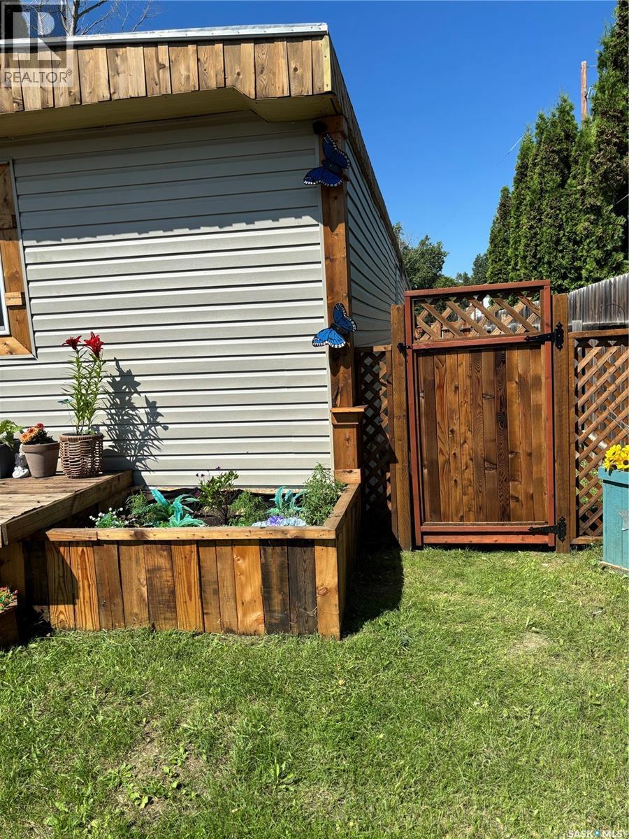C2 1455 9th AVENUE NE - 27