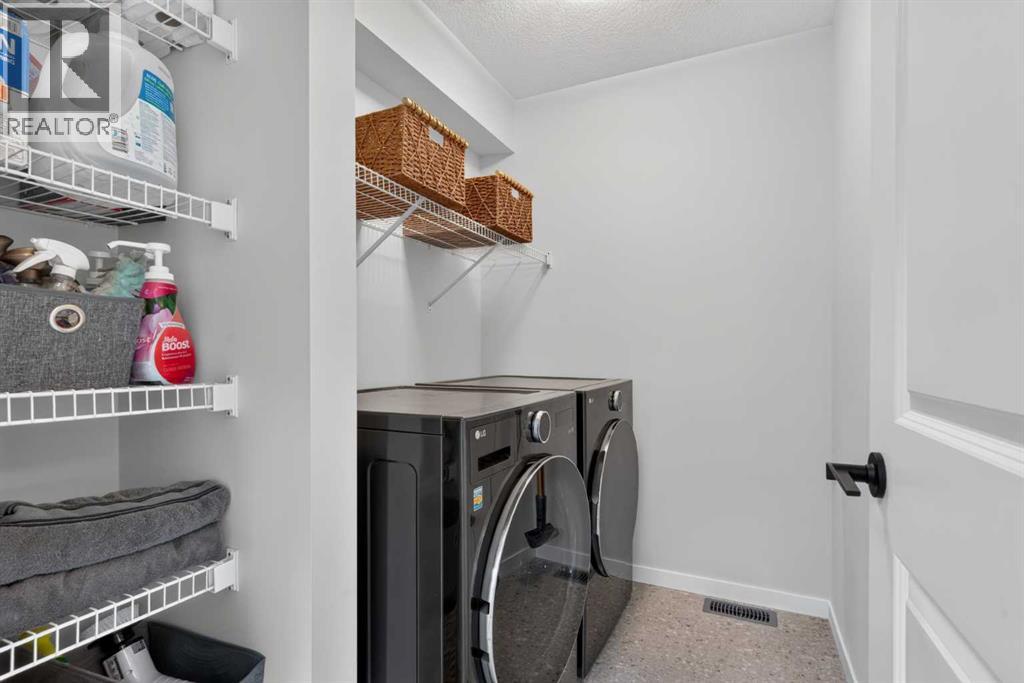 257 Edith Green NW - 22
