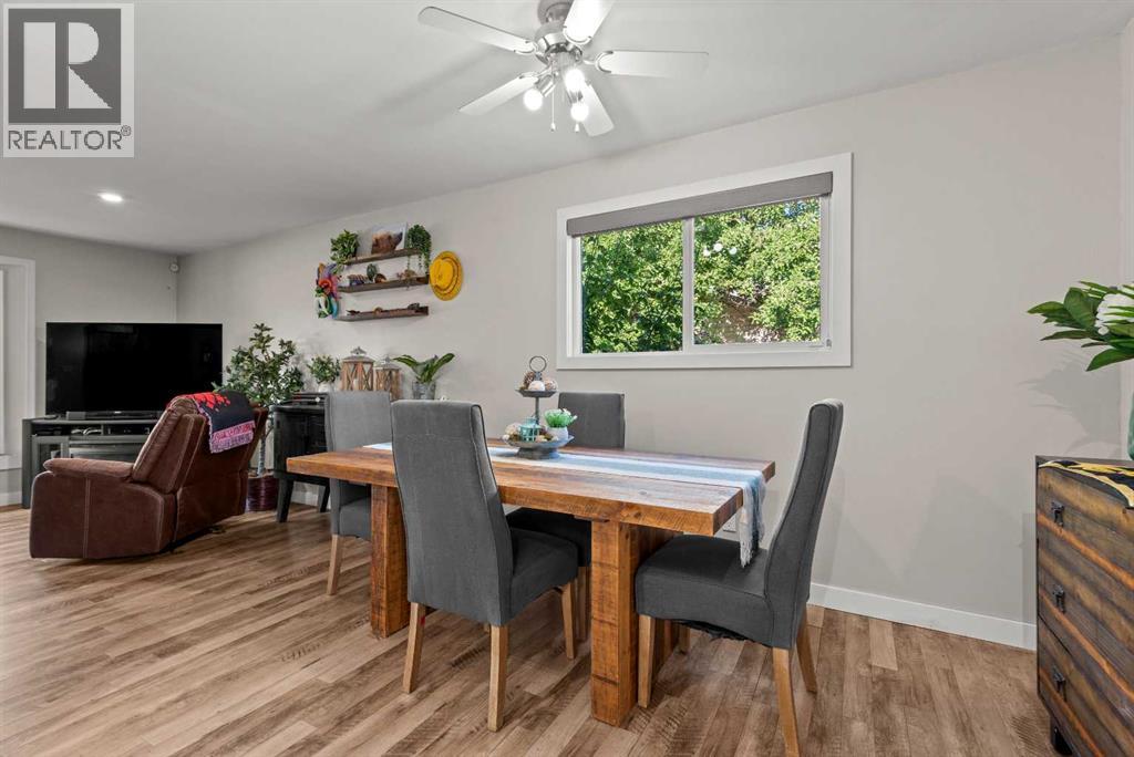 1203 1 Street NE - 16
