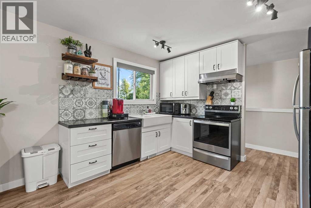 1203 1 Street NE - 18