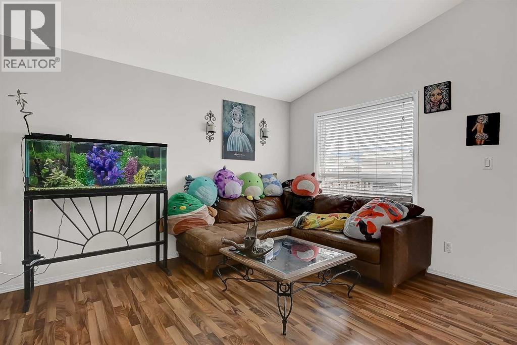11246 74 Avenue - 8