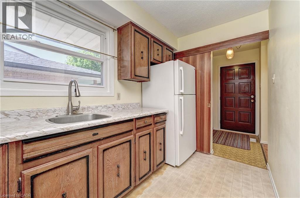 106 KIMBERLY Crescent - 18