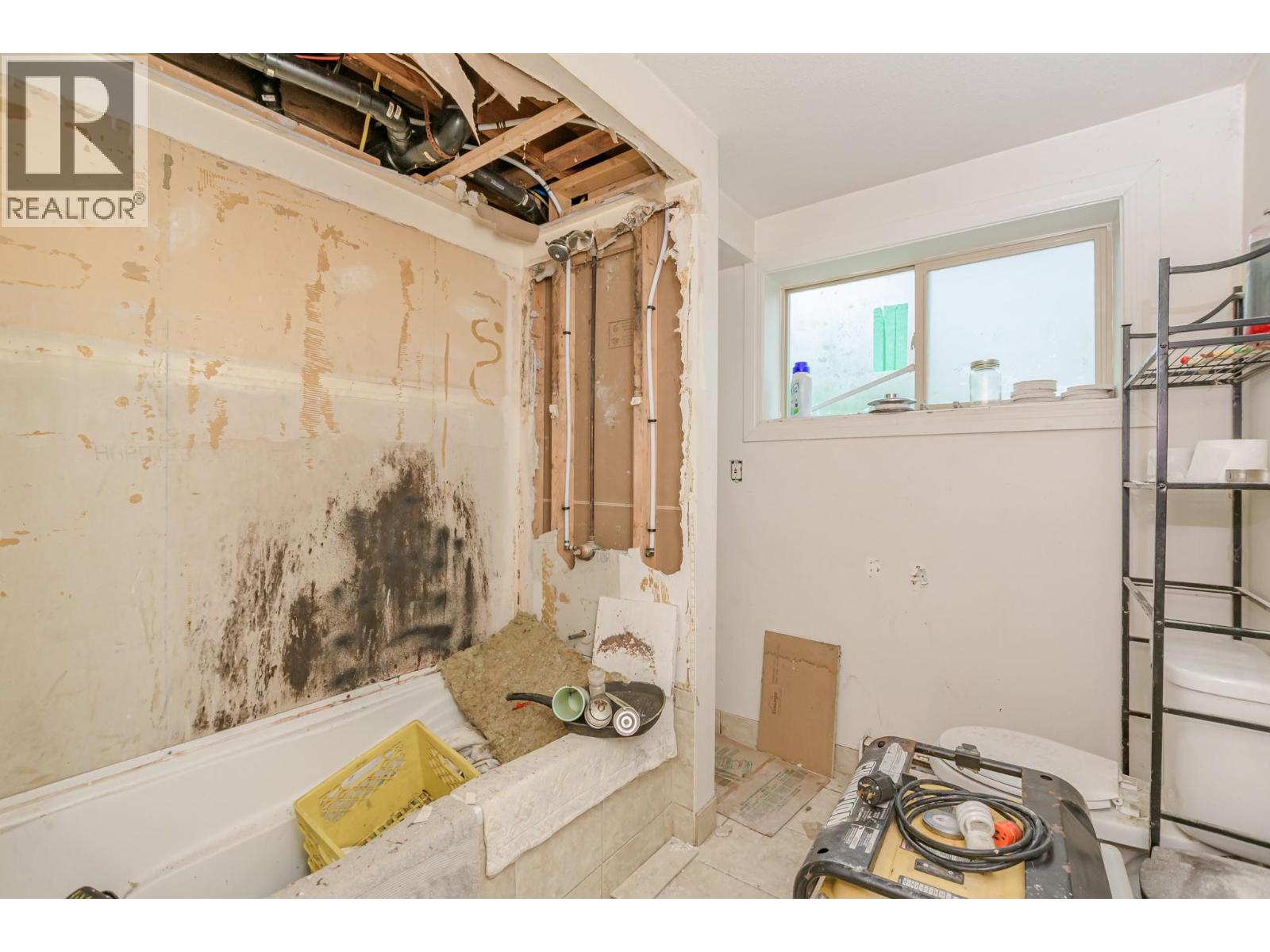  630 5 Street Southeast, Salmon Arm