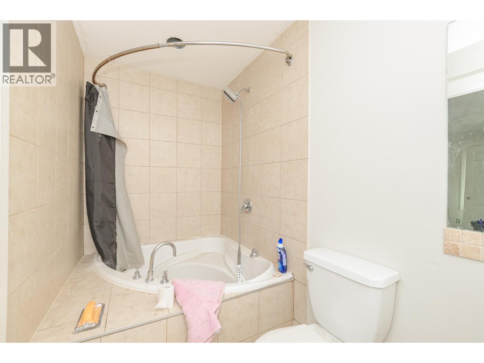  630 5 Street Southeast, Salmon Arm