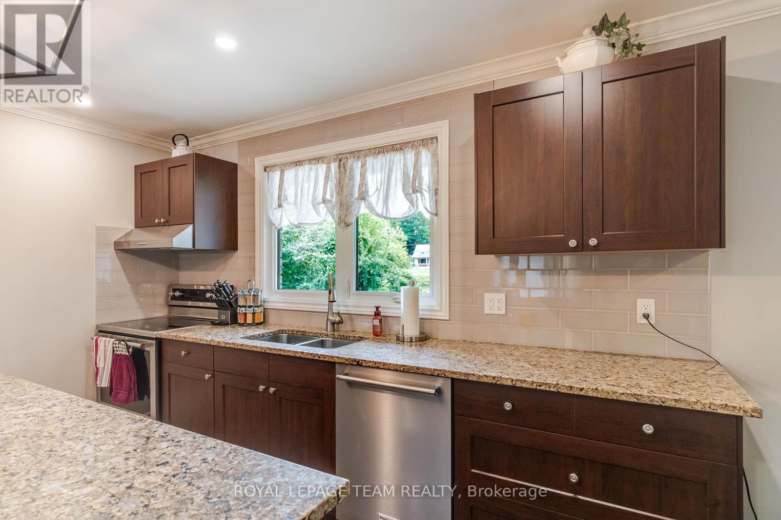 455 RIVER ROAD - 8