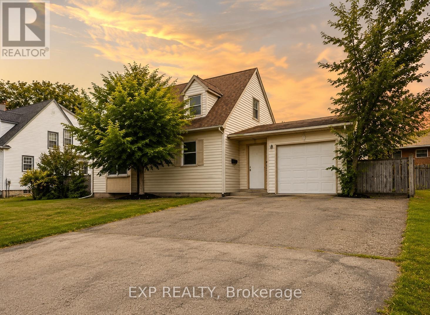 208 THOROLD ROAD - 1