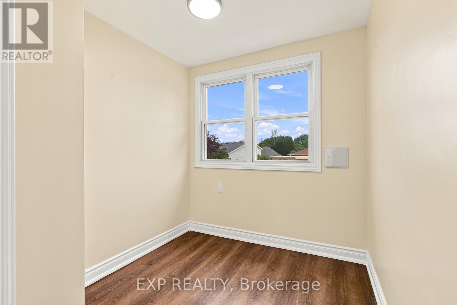 208 THOROLD ROAD - Image 15