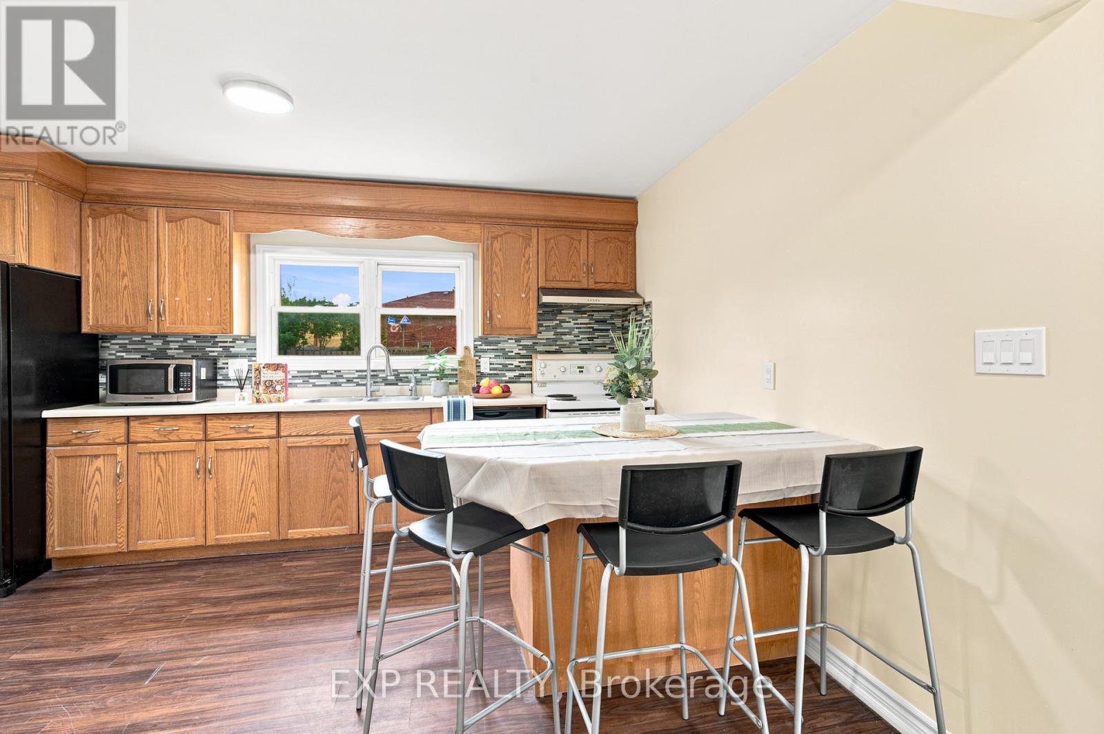 208 THOROLD ROAD - Image 6